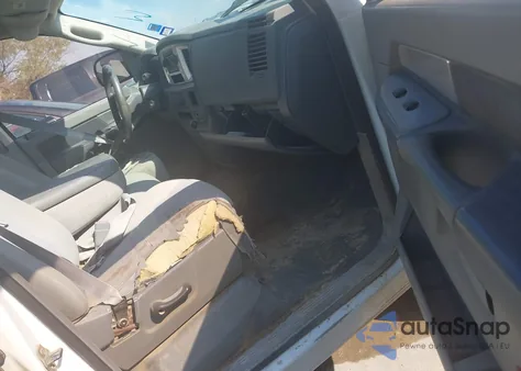 2007 Dodge Ram 1500 Slt z USA, uszkodzony, nr VIN 1D7HA18P57S152061